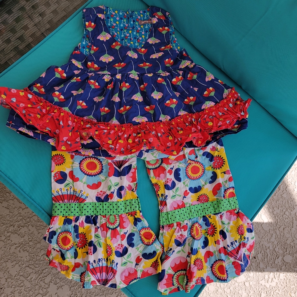 Jelly the Pug Ruffled Pants Outfit